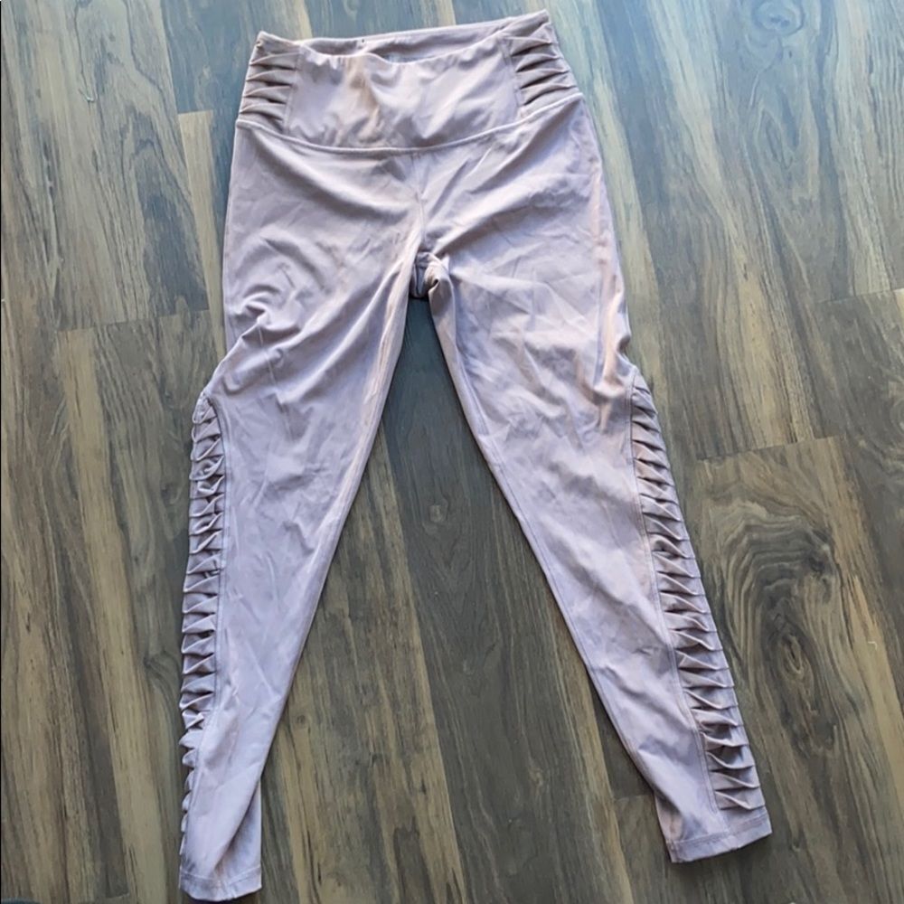 Victoria’s Secret Total Knockout Leggings
